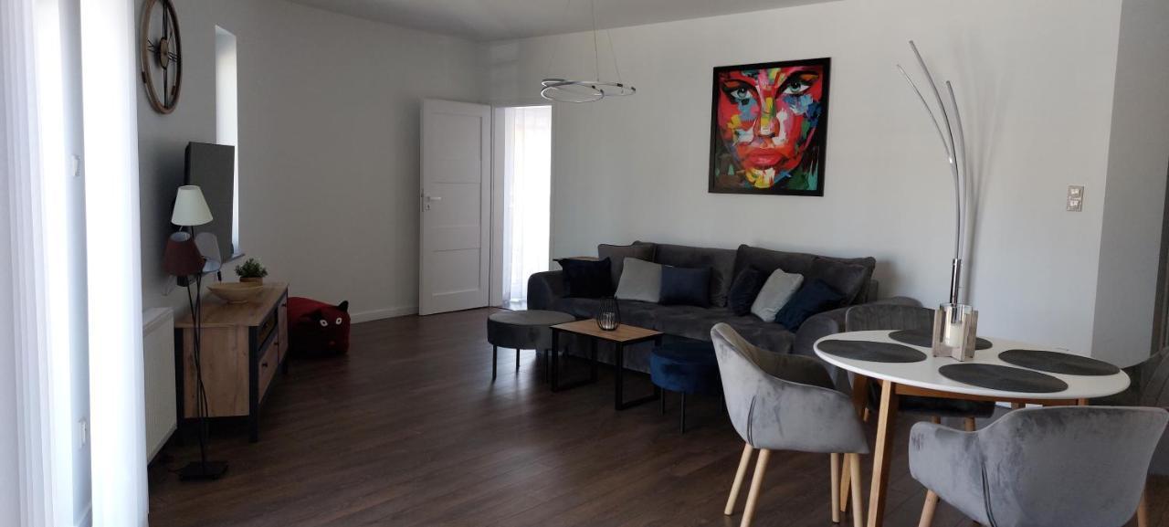 Apartament Riva โปเบียโรโว ภายนอก รูปภาพ